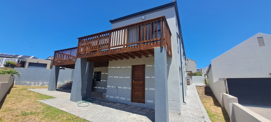 3 Bedroom Property for Sale in Reebok Western Cape